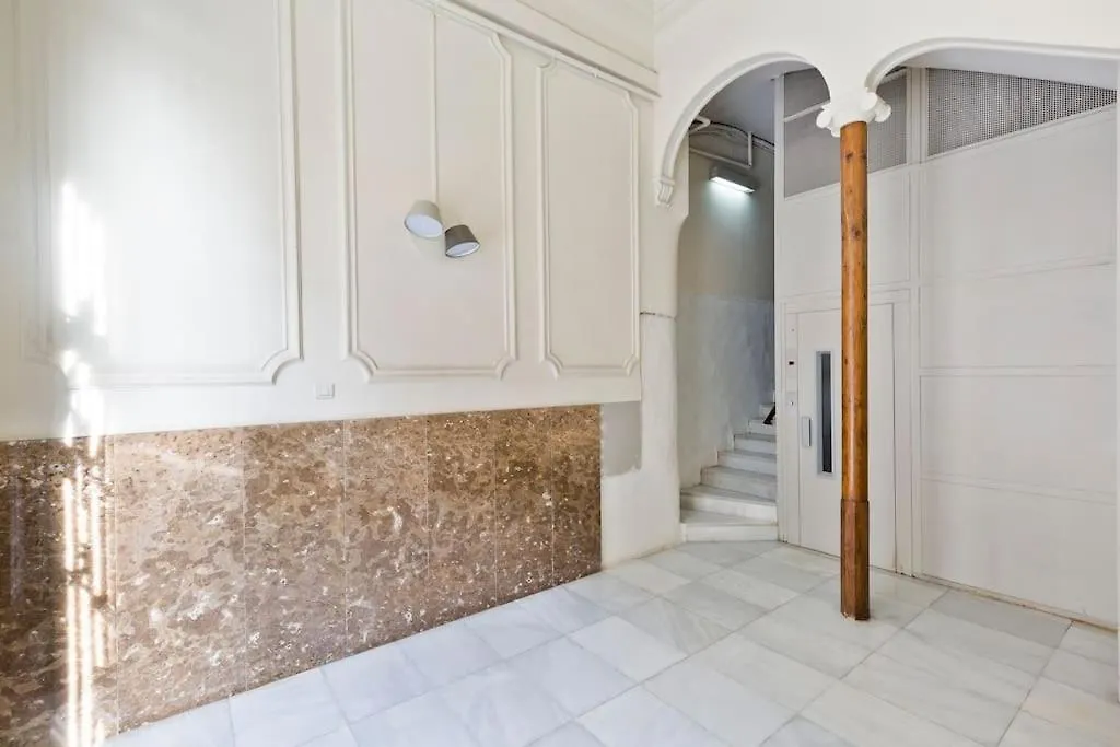 Modern And Bright Apartment Well Located In Gracia Barcelona 0*,  Spanien